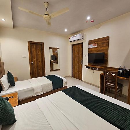 Hotel Bkc Garden - Near Us Embassy Bkc Mumbai Kültér fotó