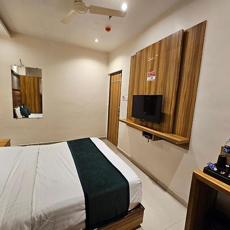 Hotel Bkc Garden - Near Us Embassy Bkc Mumbai Kültér fotó