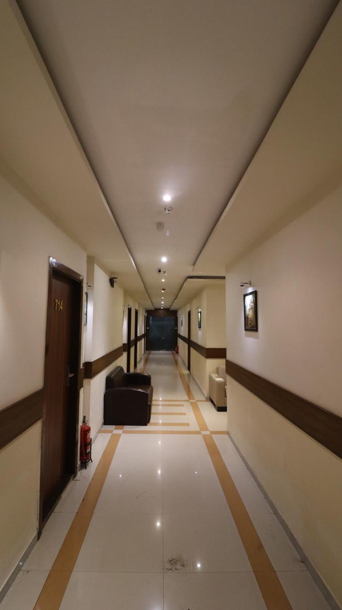 Hotel Bkc Garden - Near Us Embassy Bkc Mumbai Kültér fotó