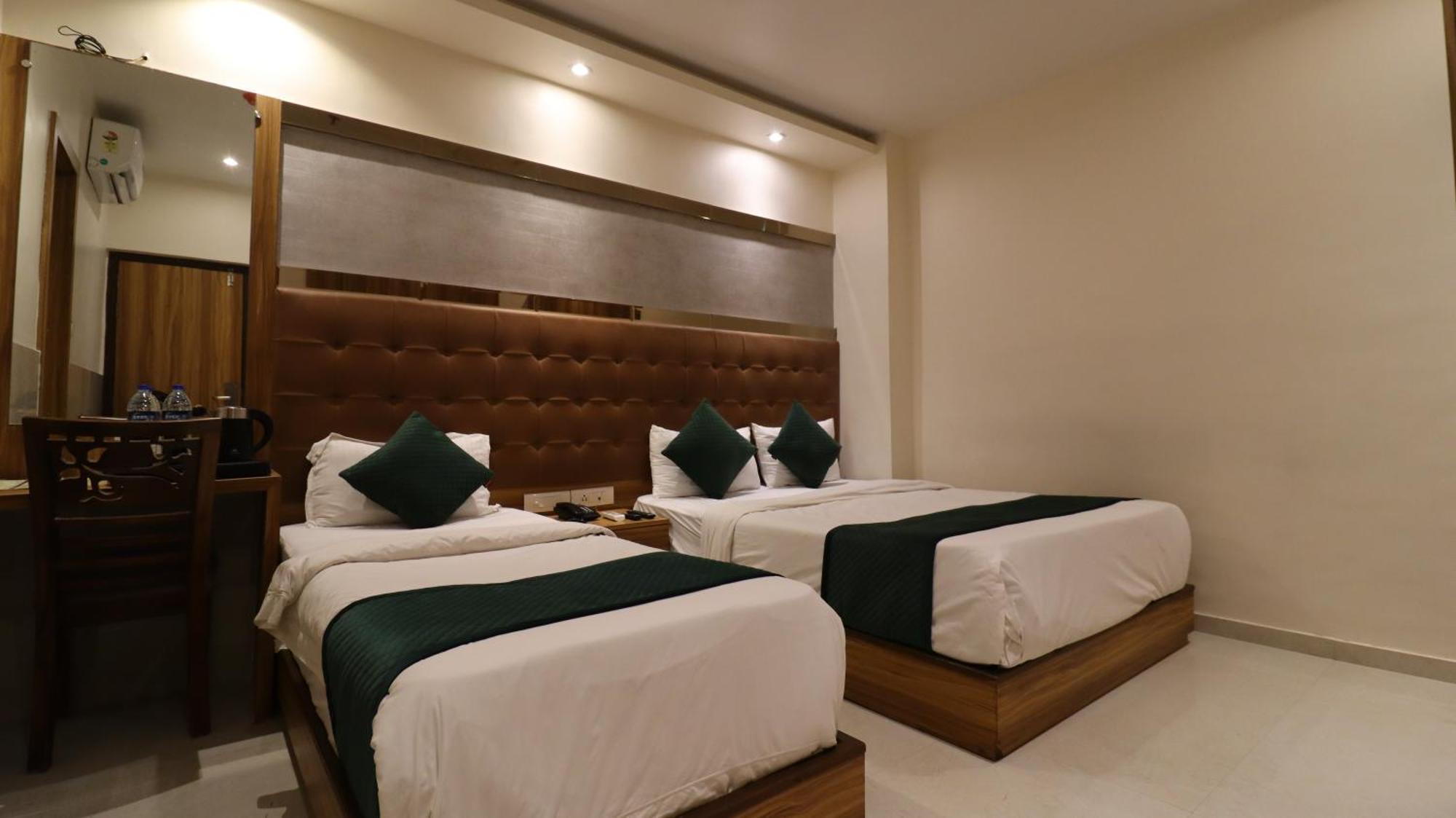 Hotel Bkc Garden - Near Us Embassy Bkc Mumbai Kültér fotó