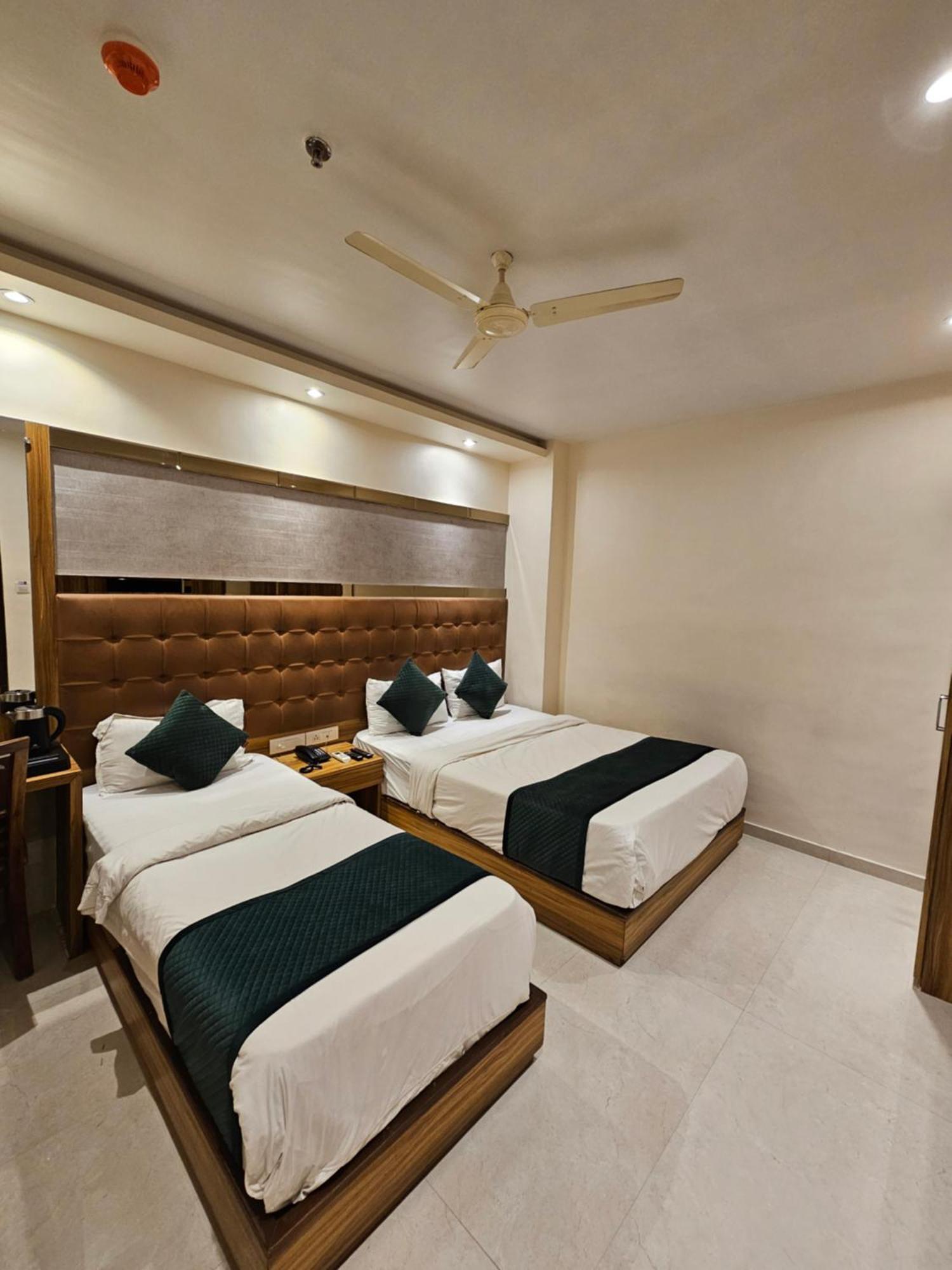 Hotel Bkc Garden - Near Us Embassy Bkc Mumbai Kültér fotó