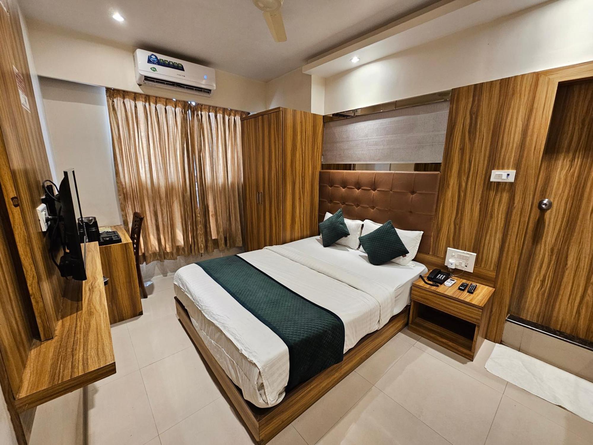 Hotel Bkc Garden - Near Us Embassy Bkc Mumbai Kültér fotó