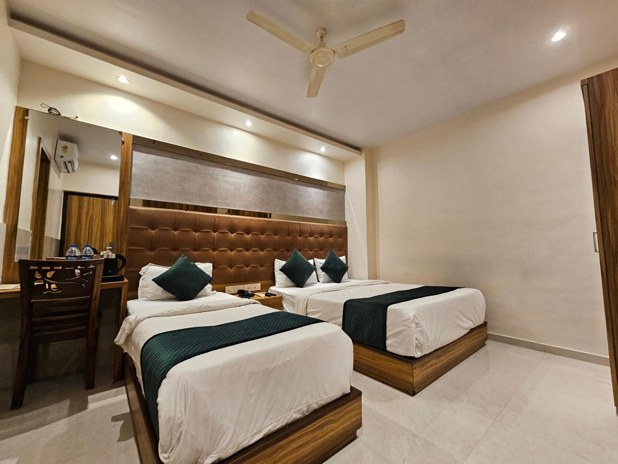 Hotel Bkc Garden - Near Us Embassy Bkc Mumbai Kültér fotó