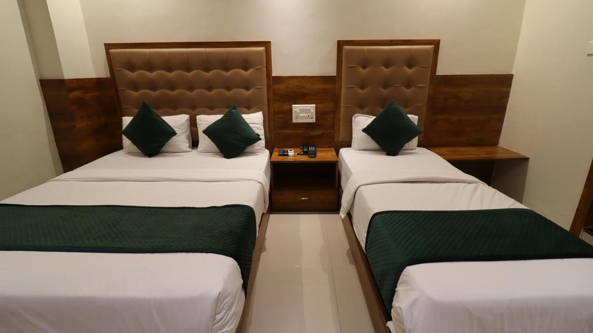 Hotel Bkc Garden - Near Us Embassy Bkc Mumbai Kültér fotó